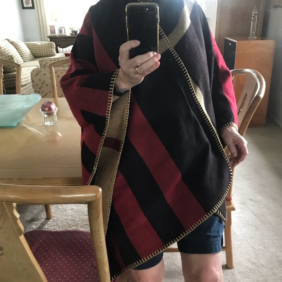 Wool Reversible Wrap - Picture 3 of 5